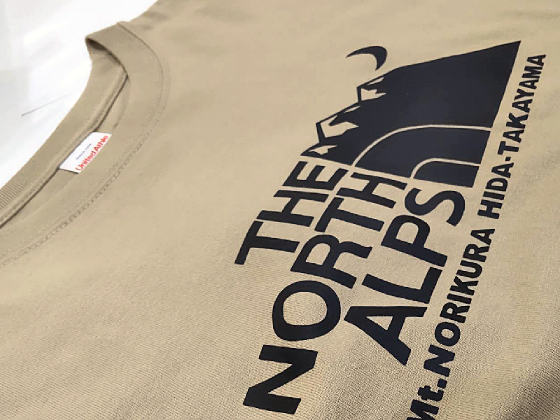 Tシャツ